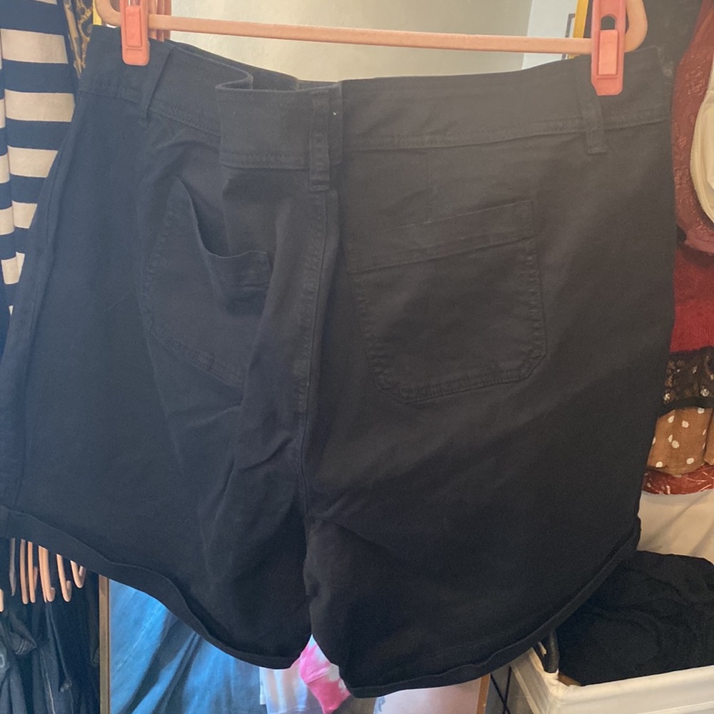 Torrid shorts - Picture 3 of 3
